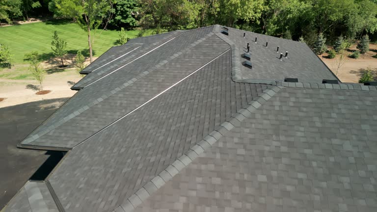 Best Emergency Roof Repair Services  in Bradner, OH